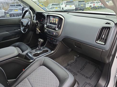 Certified 2015 Chevrolet Colorado Z71 image 31