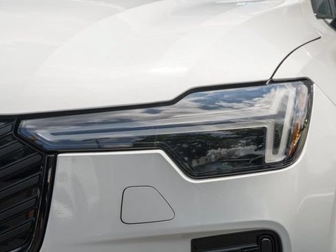 New 2026 Volvo XC90 B6 Ultra w/ Protection Package Premier AWD/4WD image 13