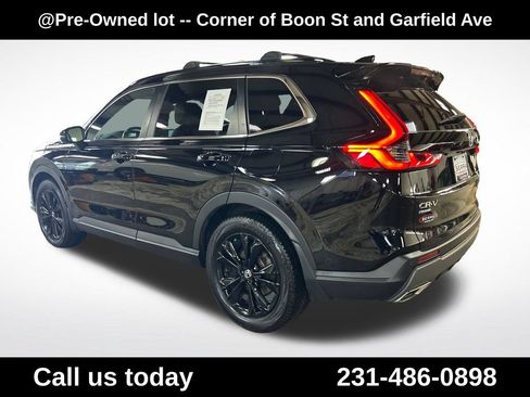 Used 2023 Honda CR-V Sport Touring image 3
