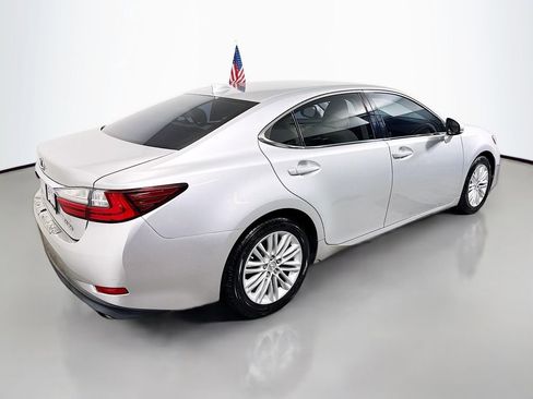 Used 2016 Lexus ES 350 image 6