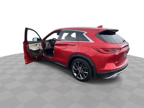 Used 2019 INFINITI QX50 Essential w/ Sensory Package AWD/4WD image 6