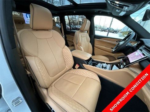 Certified 2025 Jeep Grand Cherokee Summit image 25