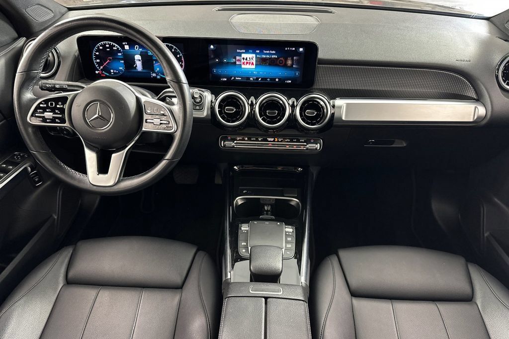 Certified 2022 Mercedes-Benz GLB 250 4MATIC image 18