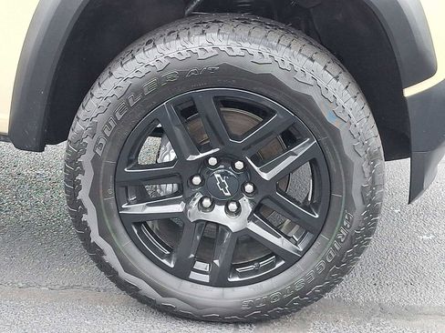 Used 2024 Chevrolet Colorado Trail Boss w/ Advanced Trailering Package AWD/4WD image 8