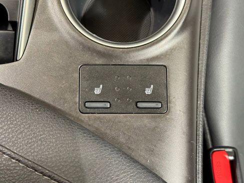 Certified 2022 Toyota Camry XLE image 30