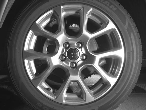 Used 2025 Jeep Compass Limited image 14