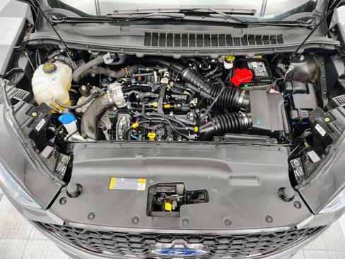 Used 2023 Ford Edge ST image 31