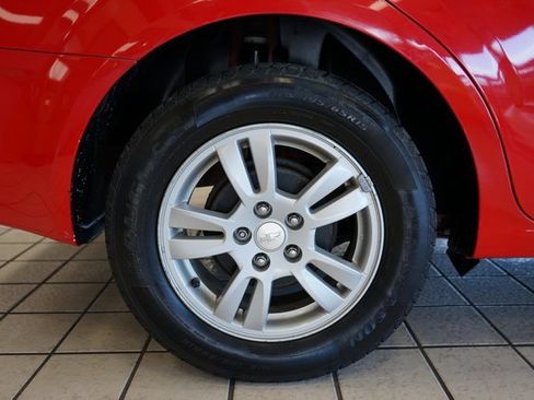 Used 2015 Chevrolet Sonic LT image 45