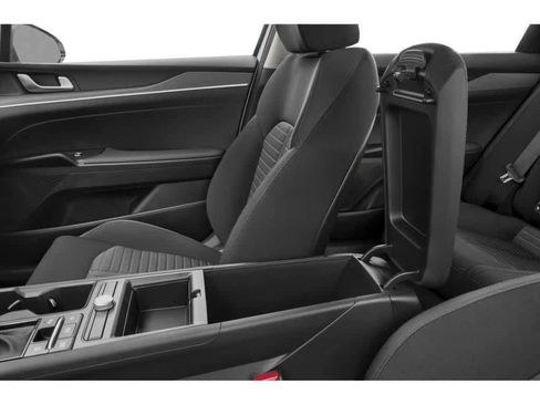New 2026 Kia K5 LXS FWD image 13