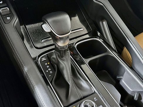 Used 2022 Kia Telluride SX w/ Nightfall Edition Package AWD/4WD image 19