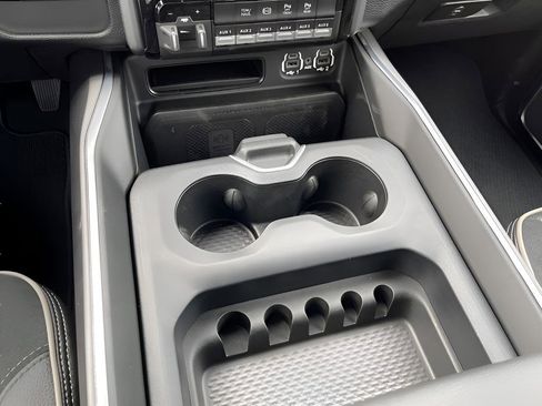 Used 2024 RAM 2500 Laramie w/ Night Edition image 29