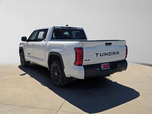 Used 2024 Toyota Tundra Limited AWD/4WD image 5
