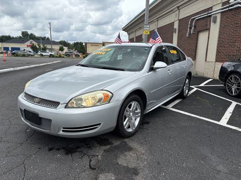Used 2014 Chevrolet Impala LT w/ LT Sunroof Package image 5