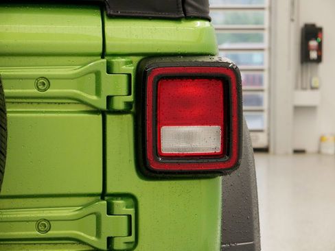 Certified 2019 Jeep Wrangler Sport image 44