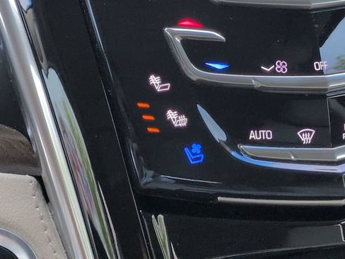 Used 2019 Cadillac Escalade Premium Luxury AWD/4WD image 25