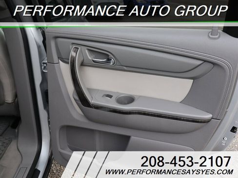 Used 2013 GMC Acadia SLT image 14