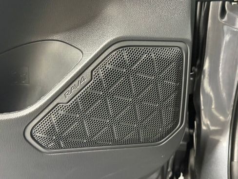 Used 2025 Toyota RAV4 LE image 32