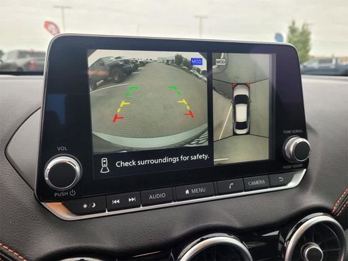 Used 2023 Nissan Sentra SR w/ SR Premium Package image 11