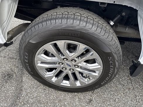 Used 2024 Ford F150 Lariat w/ Tow/Haul Package image 17