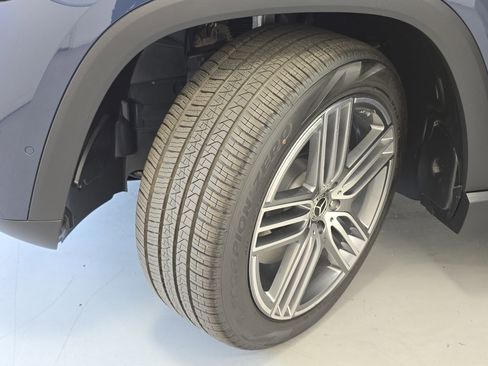 New 2026 Mercedes-Benz GLS 450 4MATIC image 34
