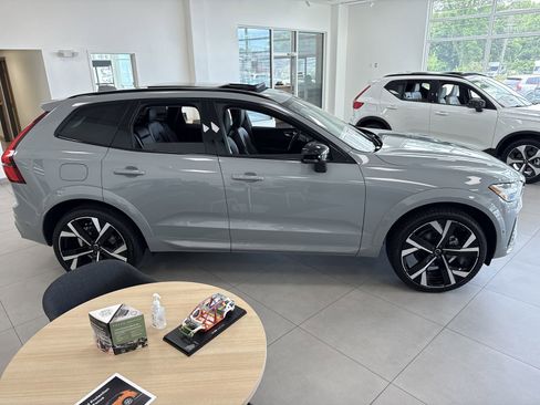 New 2026 Volvo XC60 B5 Ultra w/ Protection Package Premier image 6