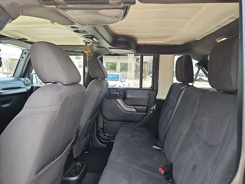 Used 2015 Jeep Wrangler Unlimited Sport w/ Quick Order Package 24S AWD/4WD image 19