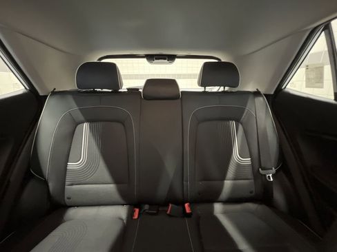 New 2025 Hyundai Venue Limited FWD image 17