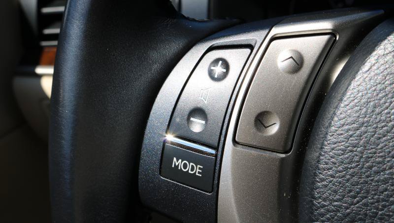 Used 2015 Lexus ES 350 w/ Luxury Package FWD image 12