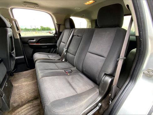 Used 2012 Chevrolet Tahoe LS RWD image 19