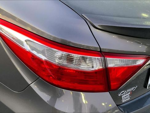 Used 2017 Toyota Camry SE FWD image 27