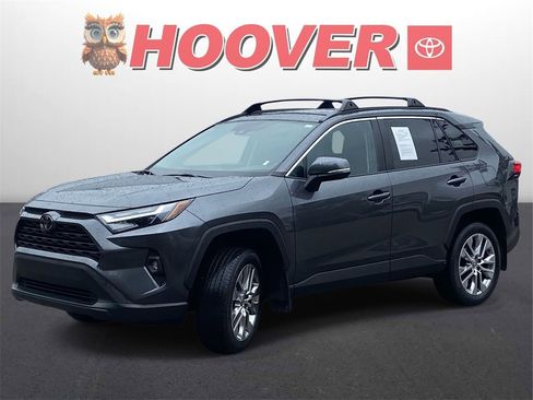 Used 2024 Toyota RAV4 XLE Premium image 6