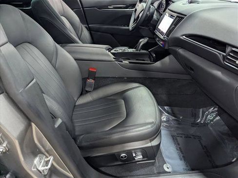 Used 2022 Maserati Levante GT AWD/4WD image 22