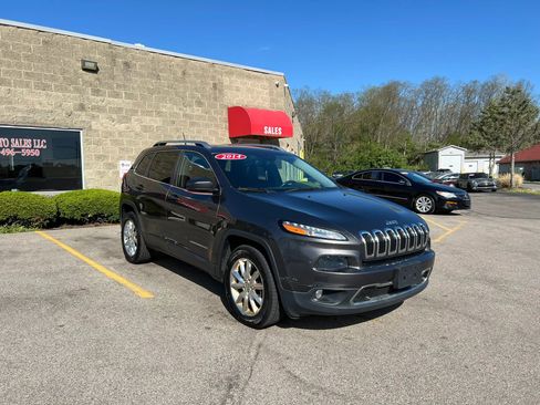 Used 2014 Jeep Cherokee Limited AWD/4WD image 3