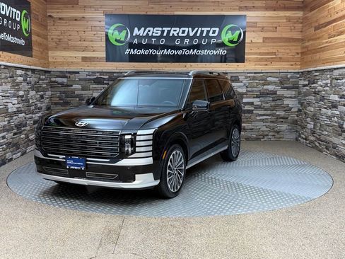 Used 2026 Hyundai Palisade Calligraphy image 4