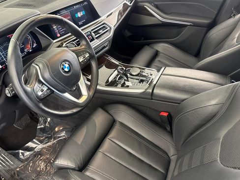 Used 2021 BMW X5 xDrive40i w/ Premium Package AWD/4WD image 4