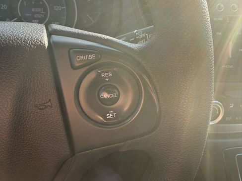 Used 2015 Honda CR-V LX image 13