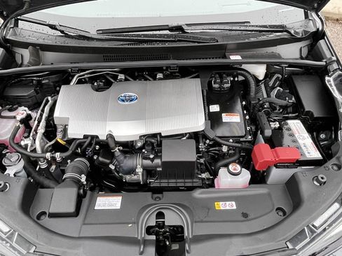 Certified 2022 Toyota Prius Limited image 8