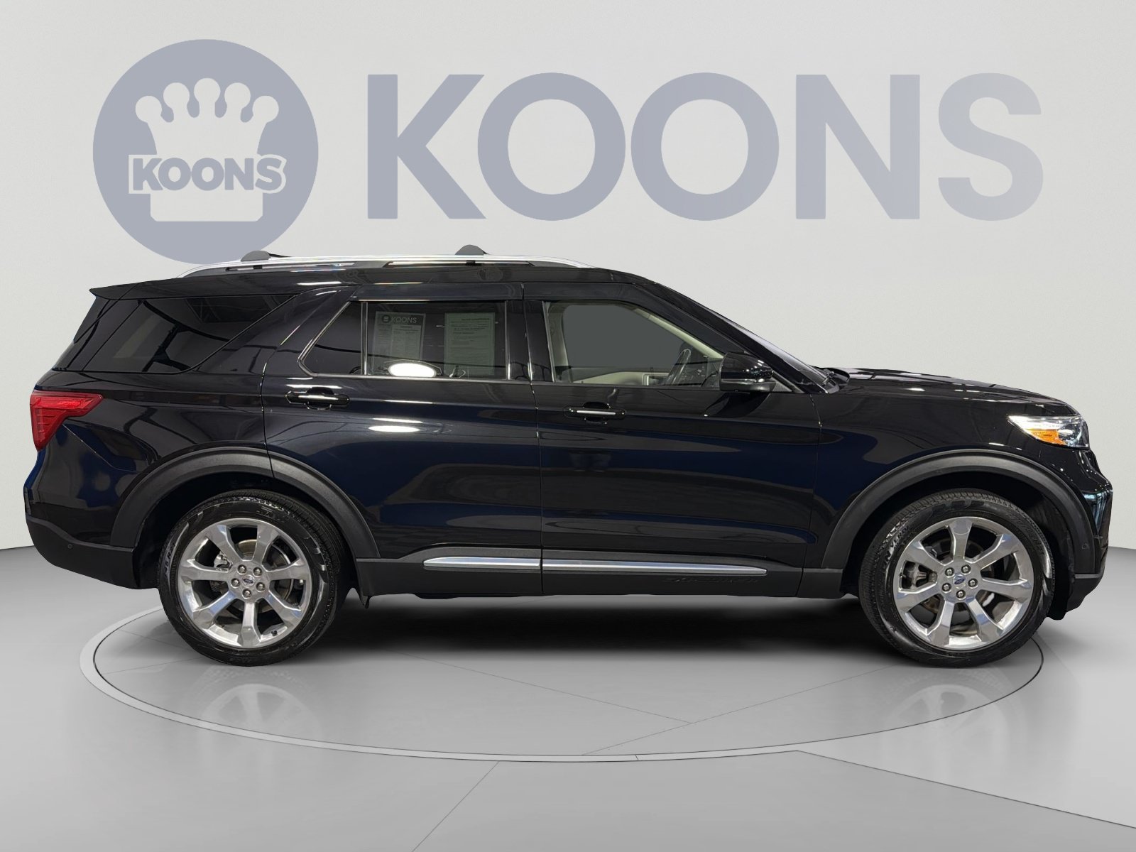 Used 2020 Ford Explorer Platinum w/ Premium Technology Package AWD/4WD image 8
