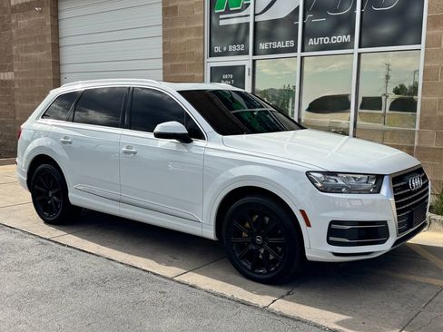 Used 2018 Audi Q7 3.0T Premium Plus w/ Premium Plus Package AWD/4WD image 7