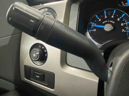 Used 2014 Ford F150 Lariat w/ Lariat Chrome Package image 20