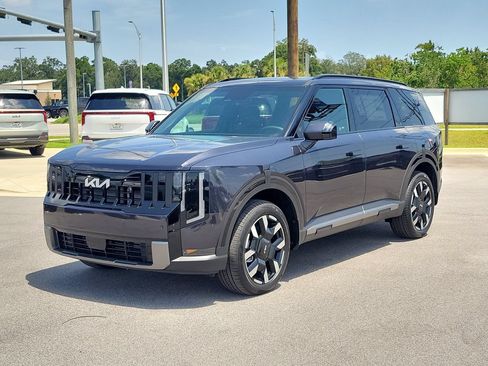 New 2027 Kia Telluride S w/ Towing Package FWD image 2