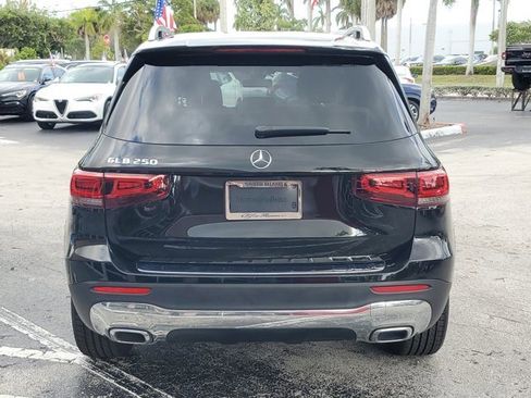 Used 2022 Mercedes-Benz GLB 250 image 6