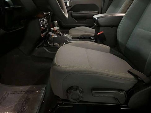 Used 2024 Jeep Wrangler Unlimited Sport AWD/4WD image 59