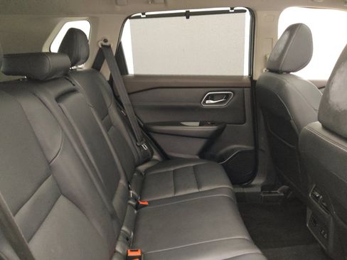 Used 2021 Nissan Rogue SL AWD/4WD image 19