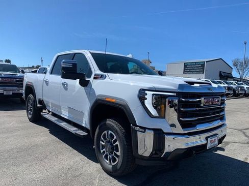 New 2026 GMC Sierra 2500 SLT w/ SLT Convenience Package AWD/4WD image 4