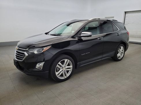 Used 2019 Chevrolet Equinox Premier image 2