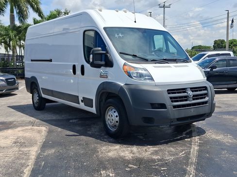 Used 2017 RAM ProMaster 2500 FWD image 4
