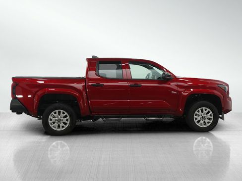 Used 2025 Toyota Tacoma SR image 6