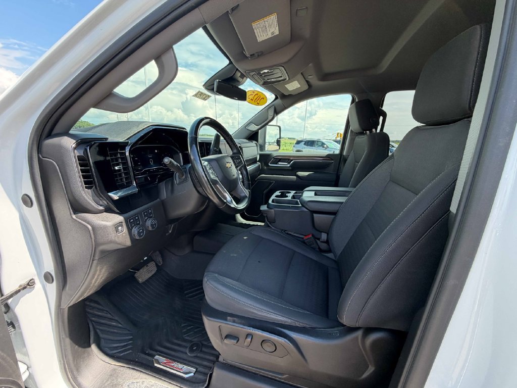 Used 2025 Chevrolet Silverado 3500 LT w/ All Star Edition AWD/4WD image 17
