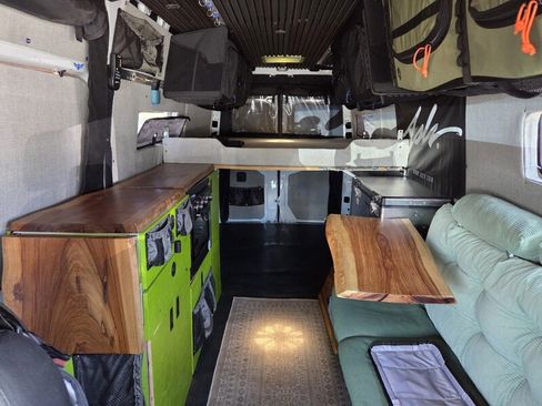 Used 2023 Mercedes-Benz Sprinter 2500 image 17